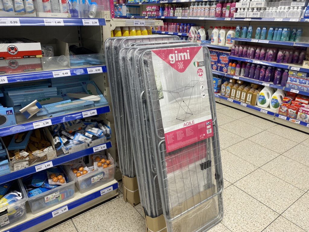 Actionの物干し台