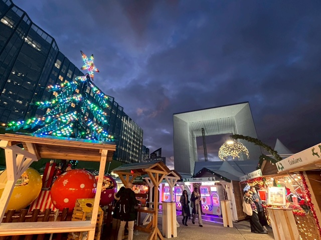 ラ・デファンスのクリスマスマーケット