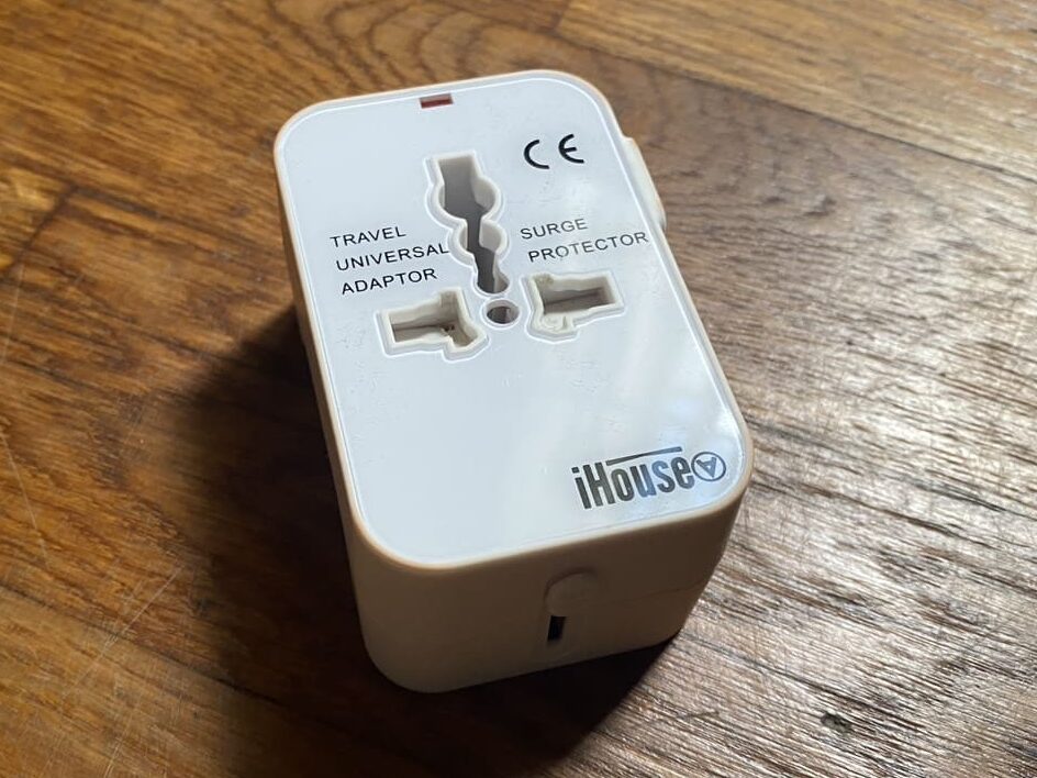 iHouse allの海外変換プラグ