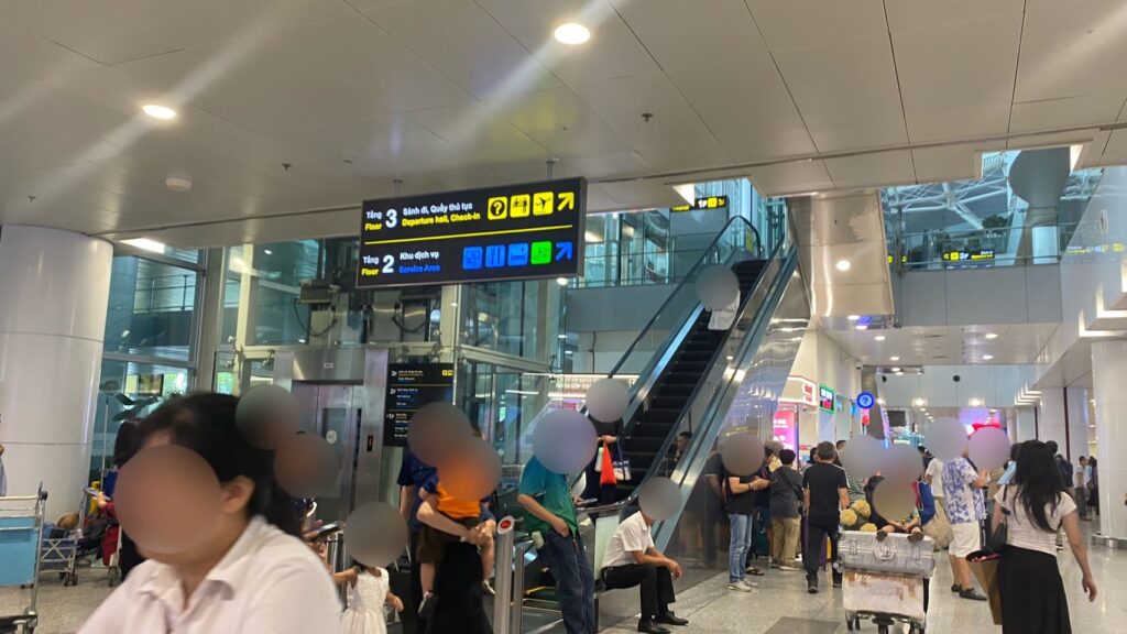 ノイバイ空港ターミナル2